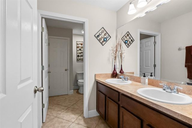 301 SPARROW HAWK DRIVE, Groveland, FL 34736