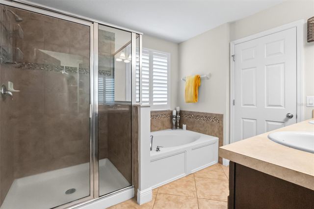 301 SPARROW HAWK DRIVE, Groveland, FL 34736