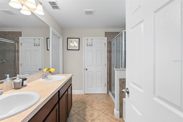 301 SPARROW HAWK DRIVE, Groveland, FL 34736