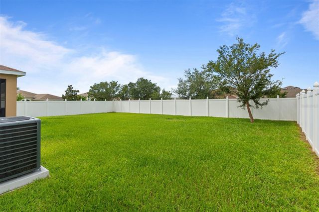 301 SPARROW HAWK DRIVE, Groveland, FL 34736