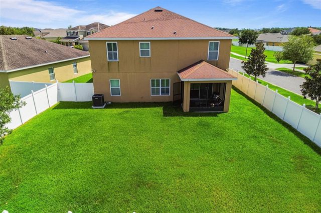 301 SPARROW HAWK DRIVE, Groveland, FL 34736