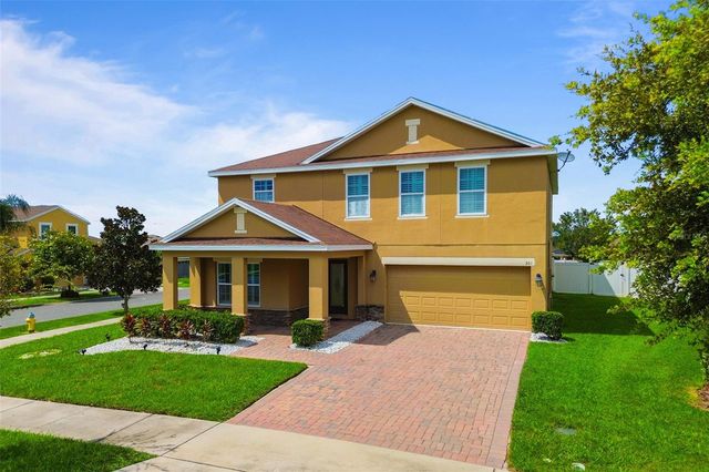 301 SPARROW HAWK DRIVE, Groveland, FL 34736