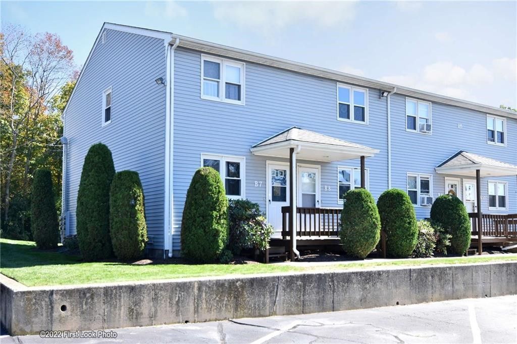 205 Main Street, Cranston, RI 02823