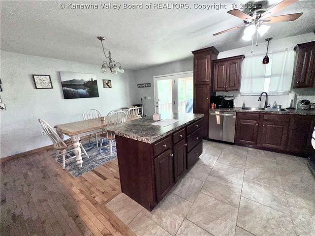 111 Bryn Mawr Way, Culloden, WV 25510