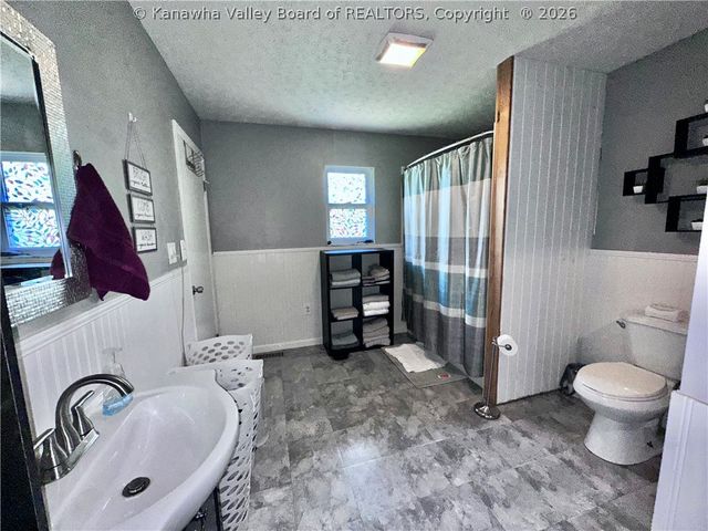 111 Bryn Mawr Way, Culloden, WV 25510