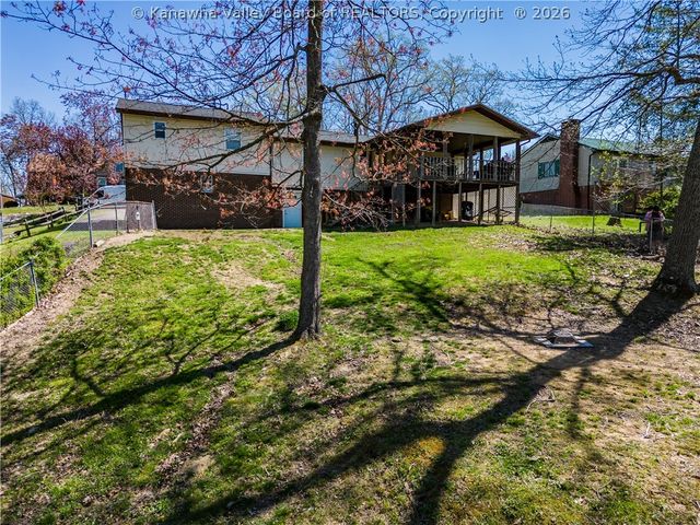 111 Bryn Mawr Way, Culloden, WV 25510
