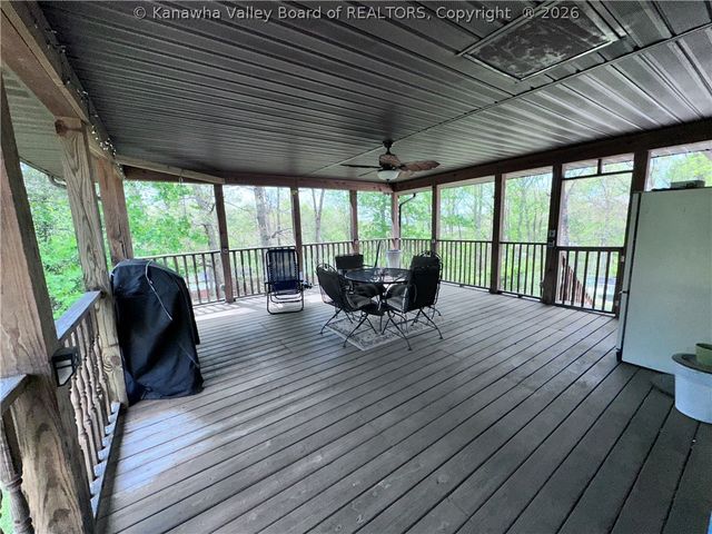 111 Bryn Mawr Way, Culloden, WV 25510