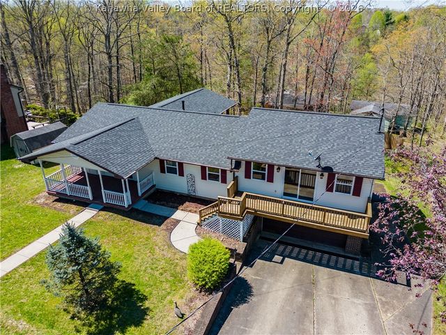 111 Bryn Mawr Way, Culloden, WV 25510