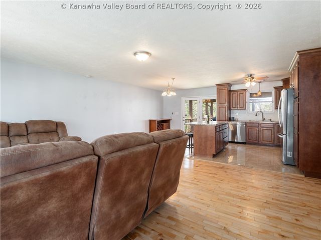 111 Bryn Mawr Way, Culloden, WV 25510