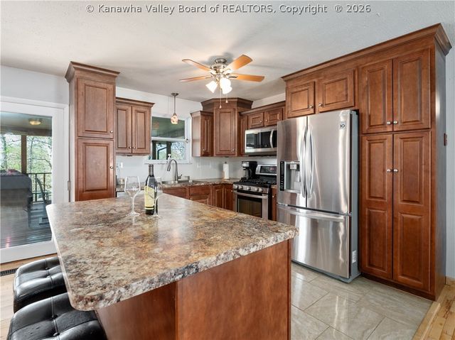 111 Bryn Mawr Way, Culloden, WV 25510