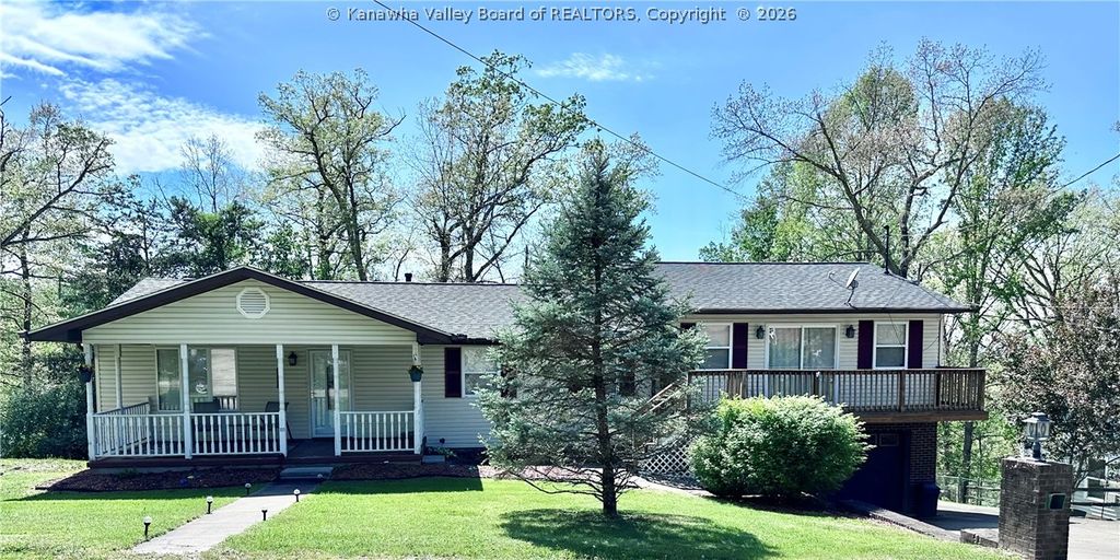 111 Bryn Mawr Way, Culloden, WV 25510