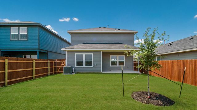 332 Ebbsfleet DR, Uhland, TX 78640