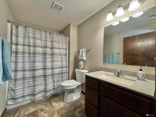 6154 S 87 Street, Lincoln, NE 68526