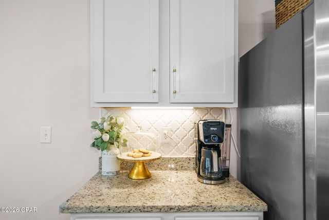 102 Spikes Circle, Southport, FL 32409