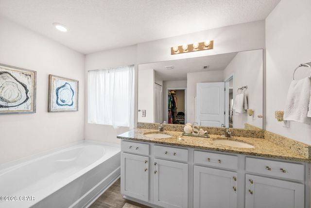 102 Spikes Circle, Southport, FL 32409
