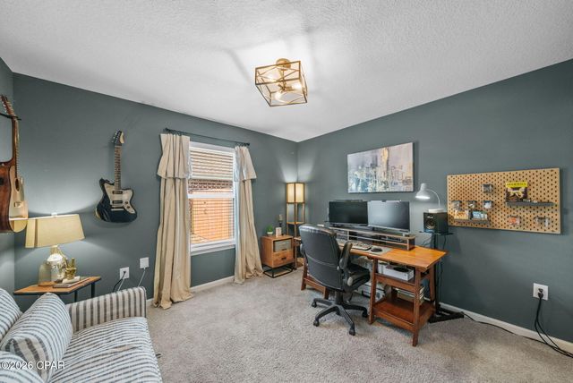 102 Spikes Circle, Southport, FL 32409