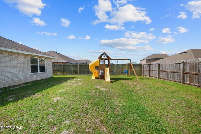 102 Spikes Circle, Southport, FL 32409