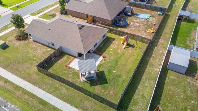 102 Spikes Circle, Southport, FL 32409