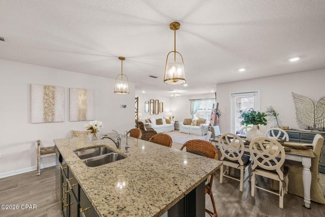 102 Spikes Circle, Southport, FL 32409