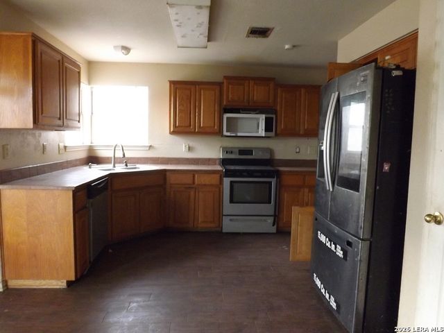 7110 Misty Ridge, Converse, TX 78109