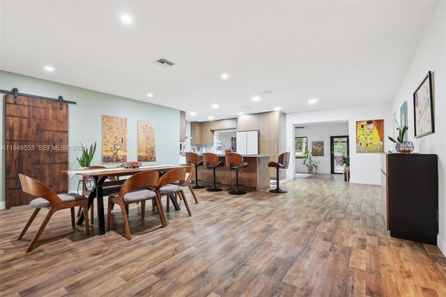 5301 Pierce St, Hollywood, FL 33021