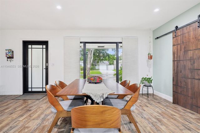 5301 Pierce St, Hollywood, FL 33021