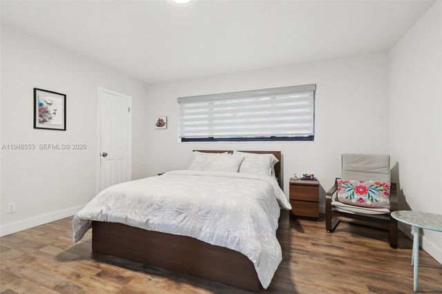 5301 Pierce St, Hollywood, FL 33021