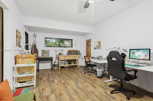 5301 Pierce St, Hollywood, FL 33021