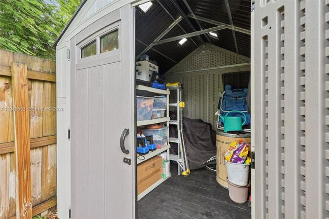 5301 Pierce St, Hollywood, FL 33021