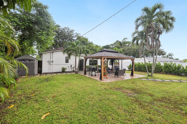 5301 Pierce St, Hollywood, FL 33021