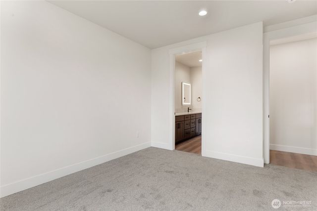 585 S Perry Avenue, East Wenatchee, WA 98802