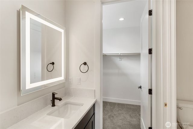 585 S Perry Avenue, East Wenatchee, WA 98802