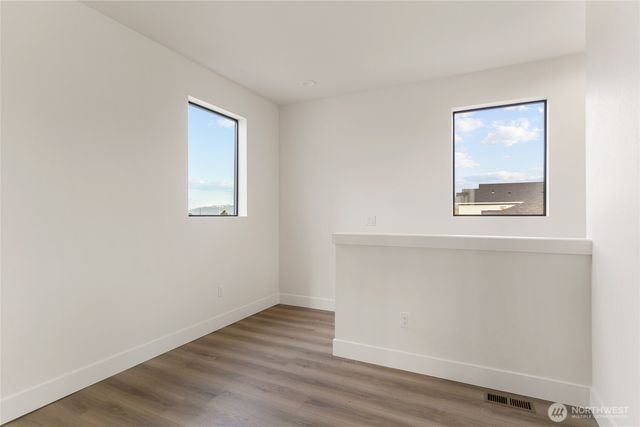 585 S Perry Avenue, East Wenatchee, WA 98802