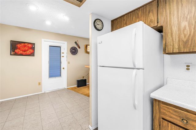 2740 HIGHLANDS BOULEVARD B, Palm Harbor, FL 34684