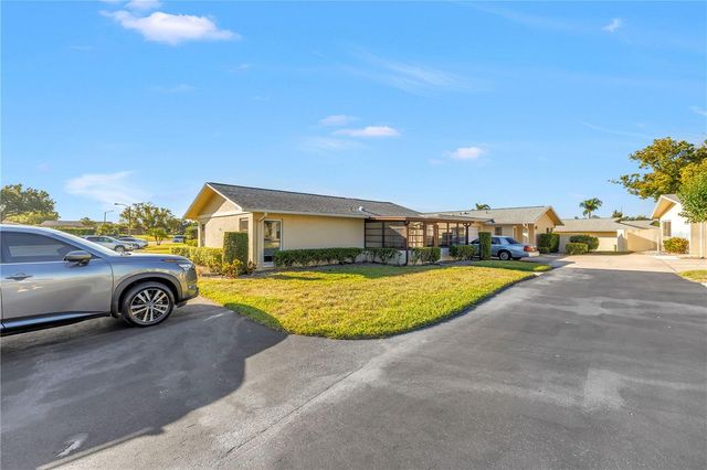 2740 HIGHLANDS BOULEVARD B, Palm Harbor, FL 34684