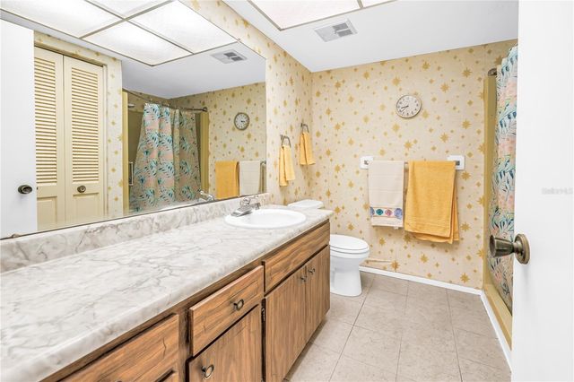 2740 HIGHLANDS BOULEVARD B, Palm Harbor, FL 34684