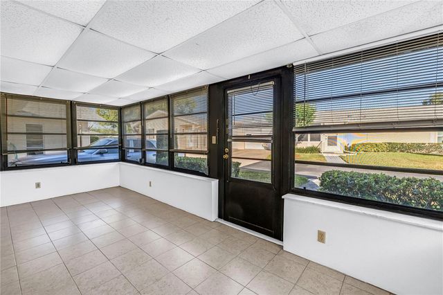 2740 HIGHLANDS BOULEVARD B, Palm Harbor, FL 34684