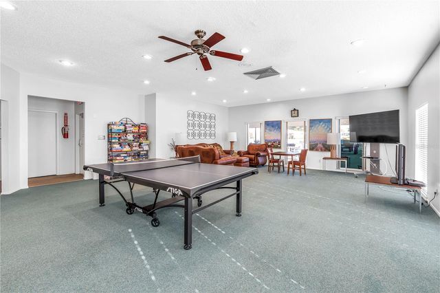 2740 HIGHLANDS BOULEVARD B, Palm Harbor, FL 34684