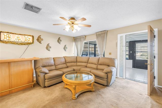 2740 HIGHLANDS BOULEVARD B, Palm Harbor, FL 34684