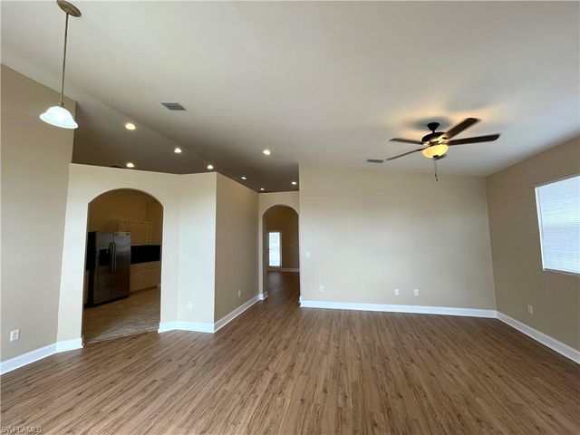 2105 NE 15th TER, Cape Coral, FL 33909