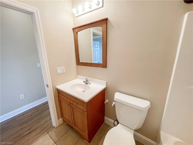2105 NE 15th TER, Cape Coral, FL 33909