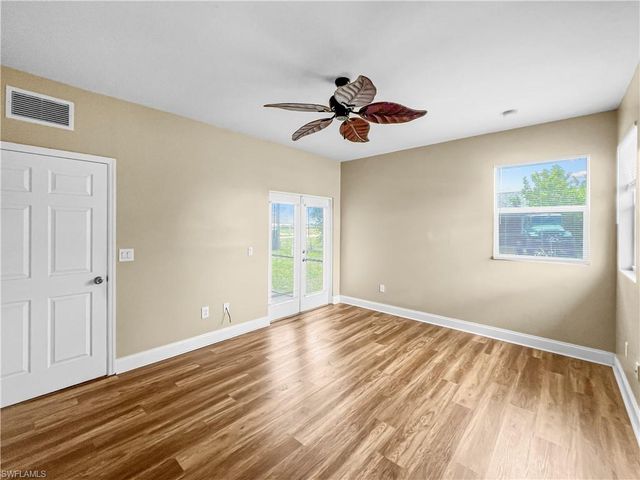2105 NE 15th TER, Cape Coral, FL 33909