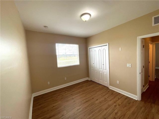 2105 NE 15th TER, Cape Coral, FL 33909
