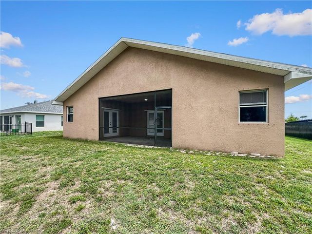 2105 NE 15th TER, Cape Coral, FL 33909