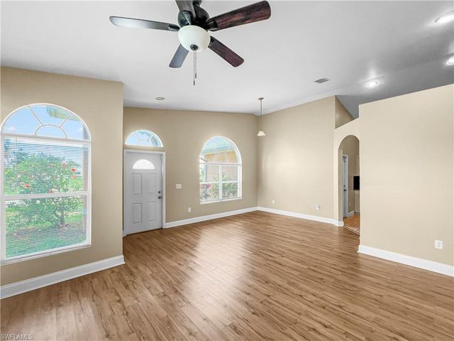 2105 NE 15th TER, Cape Coral, FL 33909