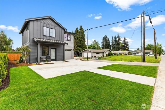303 S 17th Street, Lynden, WA 98264