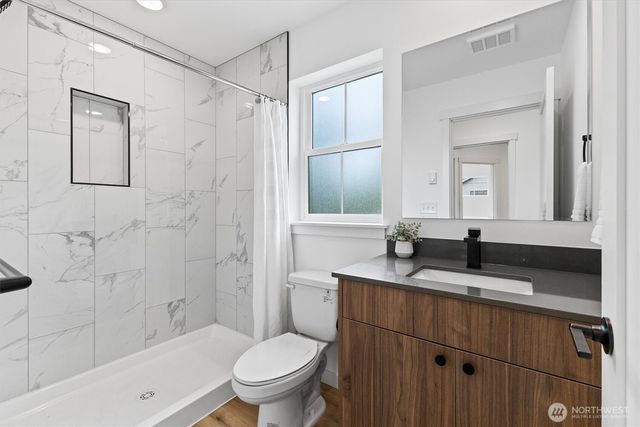 303 S 17th Street, Lynden, WA 98264