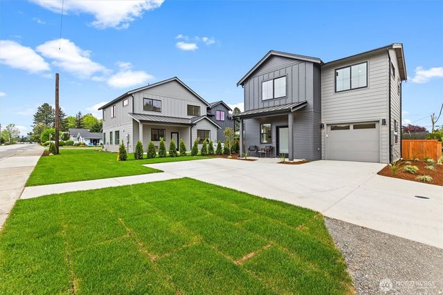 303 S 17th Street, Lynden, WA 98264