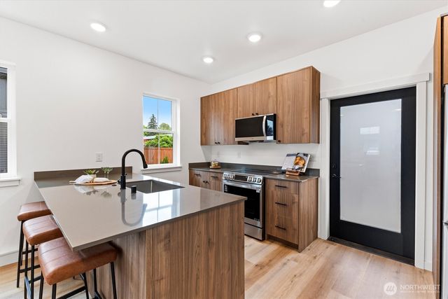 303 S 17th Street, Lynden, WA 98264