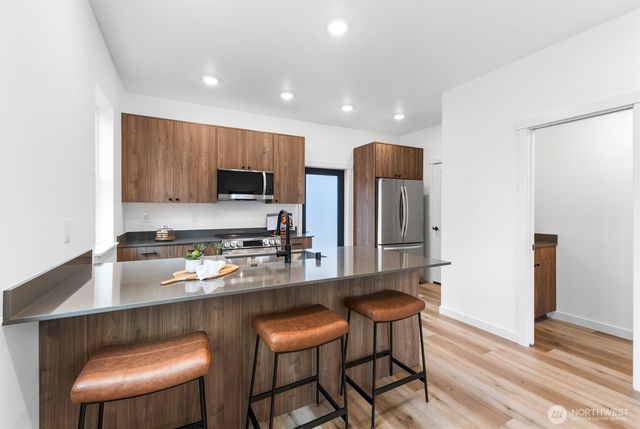303 S 17th Street, Lynden, WA 98264